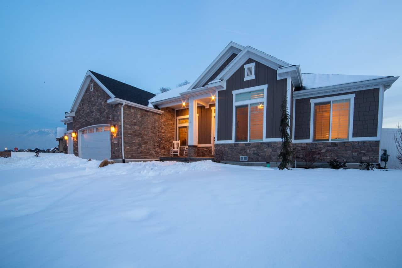 Calgary Masonry Pros are Calgary's Leading Residential & Commercial Masonry Company. Our masonry experts are dedicated professionals, serving the community for the past 15 years. Our team of masons are trained and qualified in commercial building code standards; specializing in Brick Work, Block Work, Stone Work, Re-pointing, Chimney Services, Fireplaces, small-to-medium sized commercial masonry construction and repair services.